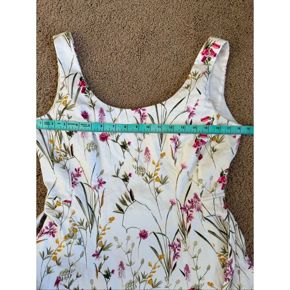 Gal Meets Glam Petal Dress - Picture 7 of 9